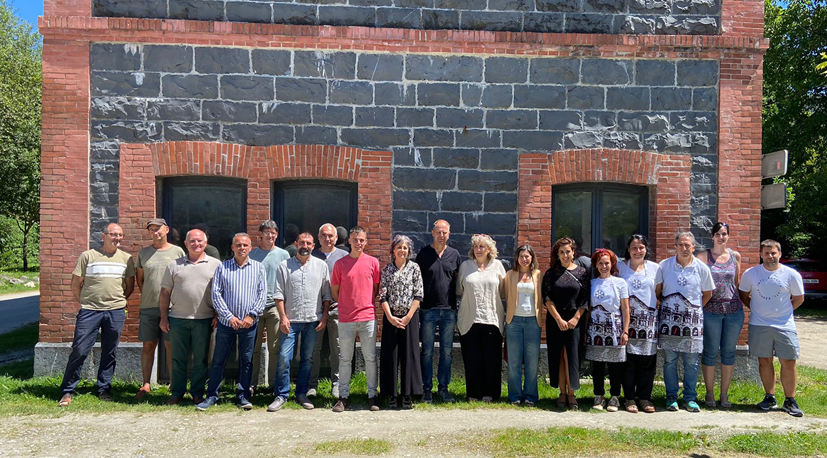 El Gobierno de Navarra y Cederna Garalur han firmado un convenio para impulsar proyectos relacionados con el turismo en la comarca